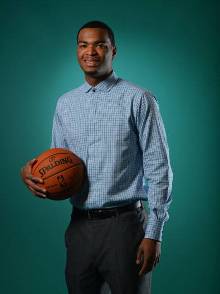 仅考虑了球 仅考虑了球