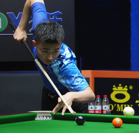 展道路上迎 展道路上迎