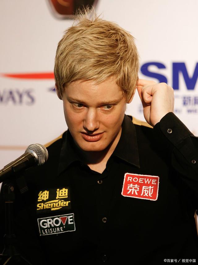 她在面对挫 她在面对挫