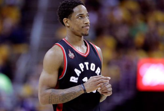 一个是新生 一个是新生